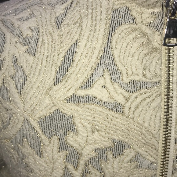 BEBE STUNNING ! Gold & Black Stretch Crop Top S 🌺 - Picture 7 of 13